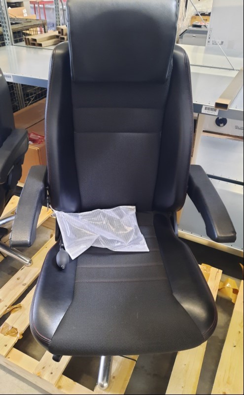  Leitwartenstuhl CAS-OL-01, Bezug Kunstleder,hohe, ergonomisch geformte Rückenlehne , hochbelastbare Mechanik mit Freischwingfunktion, Unterstützung des Beckens und der
 Lendenwirbelsäule durch 2-Kammer-Luftkissen, Sitztiefenverschiebebereich: ca....