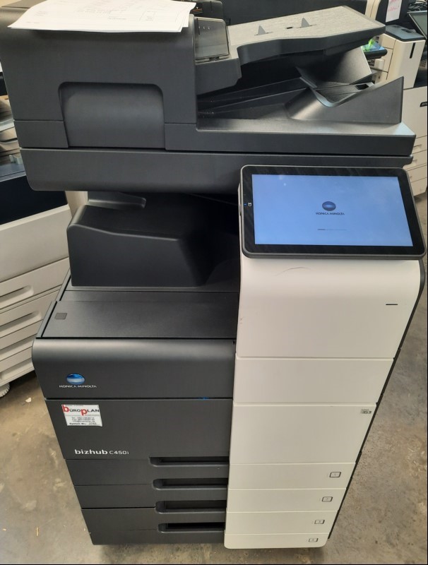 Konica Minolta bizhub C450i, SN: AA7R021022743, Gedruckte Seiten ca 558411, Ausdrucke gut, 4x Papierkassetten,, Duplex ADF, optisch guter Zustand mit leichten Verschmutzungen und Abschürfungen am Gehäuse,  keine weiteren Test durchgeführt, keine G...