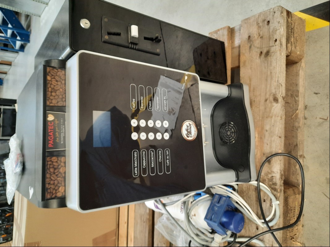 Kaffeeautomat Rheavendors Pressoline 150 Compact (150 E 3 R1 M), inkl. 2x Schlüssel und Münzfach mit 2x Schlüsseln, Seriennummer: 20214933791, Lieferumfang: siehe Bilder, Gerät nur elektrisch geprüft (Gerät lässt sich einschalten, keine weiteren T...