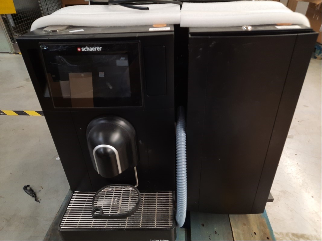 Schaerer Coffee Prime 2M/FM inkl. Kühlschrank, ohne Schlüssel, stark verschmutzt, Kühlschrank riecht stark nach sauer Milch, Reinigung unbedingt notwenidig, siehe Bilder, komplett ungeprüft, keine Garantie auf Funktion und Vollständigkeit (ID=V09-00)