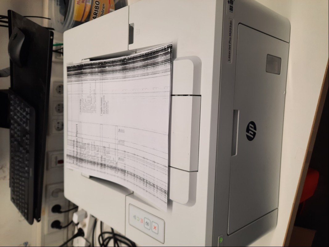 HP Laserjet Pro M203dn, Anschlüsse: Netzwerk und USB, Seriennummer: VNC6T11003, Testausdruck: fehlerhaft-Streifen, siehe Bilder, im Original Karton (ID=T01-00)