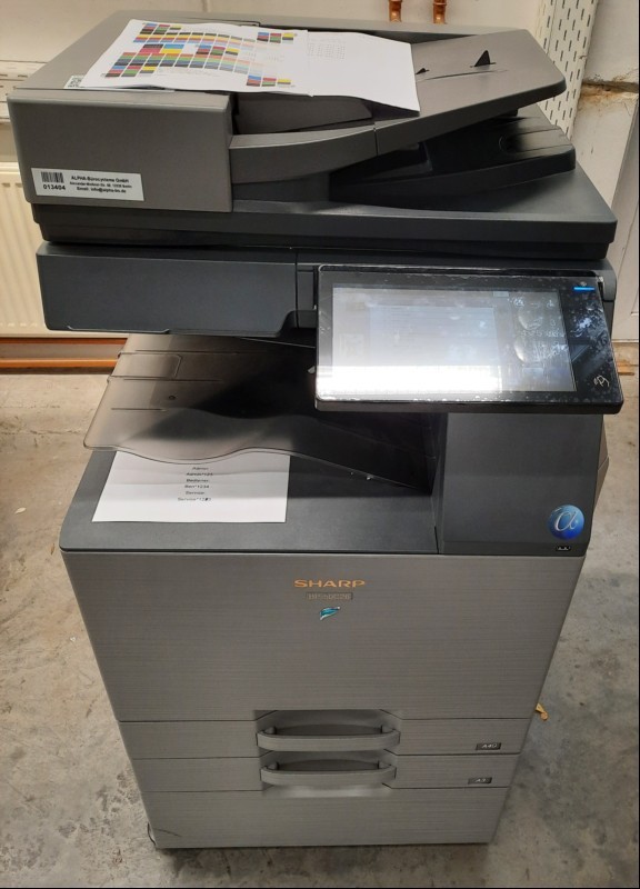 Sharp BP-50C26, SN: 45053211, 2 Papierkassetten, Gerät optisch gebrauchter  Zustand mit Verschmutzungen und Abschürfungen am Gehäuse,  Datenlöschung durchgeführt, Admin ist Admin*123, Wartung und Service emphohlen Gedruckte Seiten sw 18565, Farbe ...
