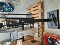 Teile von VC Wall-Mount, nur der Standfuß, Teile fehlen, siehe Bild, kein Versand nur Selbstabholer (ID=V16-00)