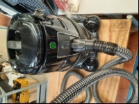 Luft- und Raumreinigungsgerät / Staubsauger HYLA EST mit HYLA VENTUS Elektrobürste, Standartbürste, Möbelbürste, Polsterbürste und anderen Zusatzbürsten(siehe Bild), Sauger und Elekrobürste lassen sich einschalten und saugen-keine weiteren Tests d...