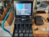 Computerkasse/Touchkasse Vectron POS Touch 12 II, 12\'\' Touchdisplay und 4x Kassenschlüssel (Touchfunktion ok, Kasse lässt sich hochfahren und bedienen-keine weiteren Tests durchgeführt), Vectron C56 Kundendisplay (zeigt Bild), Bondrucker MetapaceT...