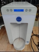 Tafelwasserspender Rheavendors SPAQA (E-SPAQA-E-3F), Farbe: weiß, Seriennummer: 026009/0058, Reinigung erforderlich! Gerät lässt sich Einschalten (zeigt: Service Interval an und piept) - keine weiteren Tests durchgeführt! (ID=V07-12)