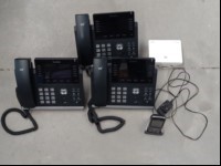 3x YEALINK SIP-T46S SIP-IP-Telefone, 1x Gigaset PRO SL750H und 1x Gigaset N510 DECT Basisstation ohne Netzteil, alles ungeprüft und teilweise verschmutzt! (ID=V06-12)
