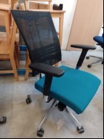 Bürostuhl Nowy Styl Net auf Rollen, Stoffbezug türkis, leicht verschmutzt, Gebrauchsspuren, siehe Beispielbild, Nur für Selbstabholer! Kein Versand/Verpacken möglich! (ID=A06-00)