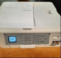 Brother MFC J4340DW, SN:E80957F1H515122, DIN A4 Multifunktionsgerät (Faxgerät, Scanner, Kopierer und Drucker), Anschlüsse: USB,  WLan, optisch guter Zustand, Tesseite geduckt, Ausdruck gut, Zähler gesamt ca. 1657, keine weiteren Tests durchgeführt...