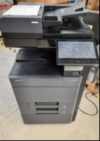 Kyocera TASKalfa3253ci, SN:RFH0X4270V, 2 Papierkassetten, Unterschrank,  optisch guter Zustand,  Zähler gesamt: ca. 152983 laut Statusseite, Ausdrucke gut, Reinigung und Service empfohlen, Inbetriebnahme 03.2021, keine Garantie auf Funktion und Vo...