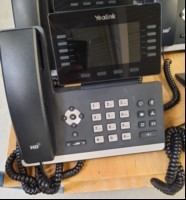 YEALINK IP Telefon SIP-T54W V2, teilweise mit Kratzern, Verschmutzungen und Displaykratzern, siehe Beispielbild, ungeprüft keine Garantie auf Funktion und Voillständigkeit (ID=V07-53)