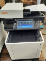 Utax P-C3562i MFP, SN:RC32Y05270, Inbetriebnahme 04/2023, Zähler laut Statusseite ca.1825 gesamt, Ausdrucke gut, Tonerstand über 50%, 1 Papierkassette, keine weiteren Tests durchgeführt, Gehäuse verschmutzt, Reinigung empfolen, keine Garantie auf ...