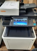 Utax P-C3562i MFP, SN:RC32Y05247, Inbetriebnahme 04/2023, Zähler laut Statusseite ca.5957 gesamt, Ausdrucke gut, Tonerstand bk: über 80%, color je ca. 20%,  1 Papierkassette, keine weiteren Tests durchgeführt, Gehäuse verschmutzt, Reinigung empfol...