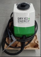 Dry Ice Energy Champ Turbo, mobiles Trockeneisreinigungsgerät, Lieferumfang: das Trockeneisreinigungsgerät mit Trockeneisstrahlpistole und 3 m Arbeitsschlauch, ohne weiteres Zubehör, Gerät komplett ungeprüft, Gerät verschmutzt / verstaubt! (ID=V07-00