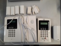 Teile aus Alarmanlage Risco Ltd., siehe Bilder, ungeprüft, keine Garantie auf Funktion und Vollständigkeit (ID=V16-83)