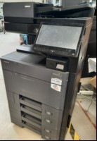 Kyocera TASKalfa 3253ci, SN:RFH9714272 4 Papierkassetten,Zähler total:70636, color:37340, s/w:33296, gebrauchter Zustand mit Verschmutzungen, Klebereste und Abschürfungen am Gehäuse,  Datenlöschung durchgeführt, Reinigung und Service empfohlen, ke...