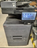 Kyocera Taskalfa 3253ci, SN:RFH1648992 , Inbetriebnahme 08.2024, 2 Papierkassetten, Unterschrank, Zähler total:20590 laut Statusseite, Ausdrucke gut, Gehäuse mit Abschürfungen und Verunreinigungen, Datenlöschung durchgeführt, Reinigung und Service...