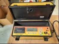 IM 1440F Messgerät zur Emissionsmessung an Flurförderzeugen im Transportkoffer (inkl. 2 Schlüssel), Gasentnahmesonde mit Flex-Rohr, Densitometer IM 900, Sondenspitze und Druckschlauch, RS232 Schnittstelle, Thermoschnelldrucker, siehe Bilder, ein F...