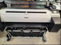 Canon iPF TM-300, SN: BALB18178, System startet,Tinte vorhanden keine Tests durchgeführt,Inbetriebnahme  08.2020, ca. 1831m² laut Anzeige gedruckt, Gehäuse verschmutzt mit Abschürfungen,  keine Garantie auf Funktion und Vollständigkeit, alle Angab...