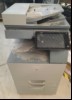 Sharp BP50C26,SN: 2505713700 2 Papierkassetten, Unterschrank  Gerät stark verschmutzt, Abschürfungen am Gehäuse,  Wartung und Service notwendig, Gedruckte Seiten sw 3923, Farbe 19960  Ausdrucke mit Streifen, vermutlich Bildtrommeln defekt wegen la...