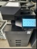 Kyocera TASKalfa 2554ci, SN: H564195647, 4 Papierkassetten, Originaleinzug DP 7160, Seitenanzahl: s/w:2910, color:8158, Toner: bk ca. 50% , Inbetriebnahme 04.2024, optisch guter Zustand mit leichten Verschmutzungen und Abschürfungen am Gehäuse, el...