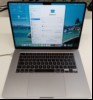 Apple MacBook Air M2 15\'\' (Z18L000W5D/A- 2023 - Mac14,15) space grau mit Apple M2 8-Core CPU, 24 GB LPDDR5 RAM, 38,91 cm (15,3") Liquid Retina Display (Auflösung 2560 x 1664), 256 GB APPLE SSD AP0256Z, 2x Thunderbolt3/USB4 Anschluss (USB-C), 1x Ma...