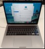 Apple MacBook Pro \'\'M2\'\' 13.3 Retina space grau (Mac14,7 - 2022) mit Apple M2 8-Core Prozessor, 24 GB LPDDR5 RAM, Display: 33 cm (13,3\'\') Liquid Retina (Auflösung 2560 x 1600), 512 GB SSD Apple AP0512Z, AirPort 802.11ax (Wi-Fi 6) und Bluetooth 5.0...