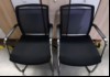 2x Freischwinger Konferenzstühle, Firma: Strauß, Model: Brinkum, Gestell verchromt, Sitzfläche und Armlehnen schwarz, Stoff teilweise verschmutzt und die Armlehnen/Gestell teilweise zerkratzt, siehe Bilder, kein Versand / Verpacken - nur Selbstabh...