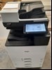  Ricoh IM C3010, SN: 9153R320282, 4 Papierkassetten,Originaleinzug  D3KK, optisch gebrauchter Zustand, Gehäuse mit Verschmutzungen und Abschürfungen, Zähler gesamt: ca. s/w 32701 color ca.18510 laut Statusseite, Ausdrucke gut, Reinigung und Servic...
