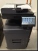 Kyocera TASKALFA 3253ci, SN: RFH9306092, 2 Papierfächer, Originaleinzug DP 7100, Zähler total:216424 laut Statusseite, Ausdruck ok, gebrauchter Zustand mit Verschmutzungen und Abschürfungen am Gehäuse, Datenlöschung durchgeführt, Reinigung und Ser...